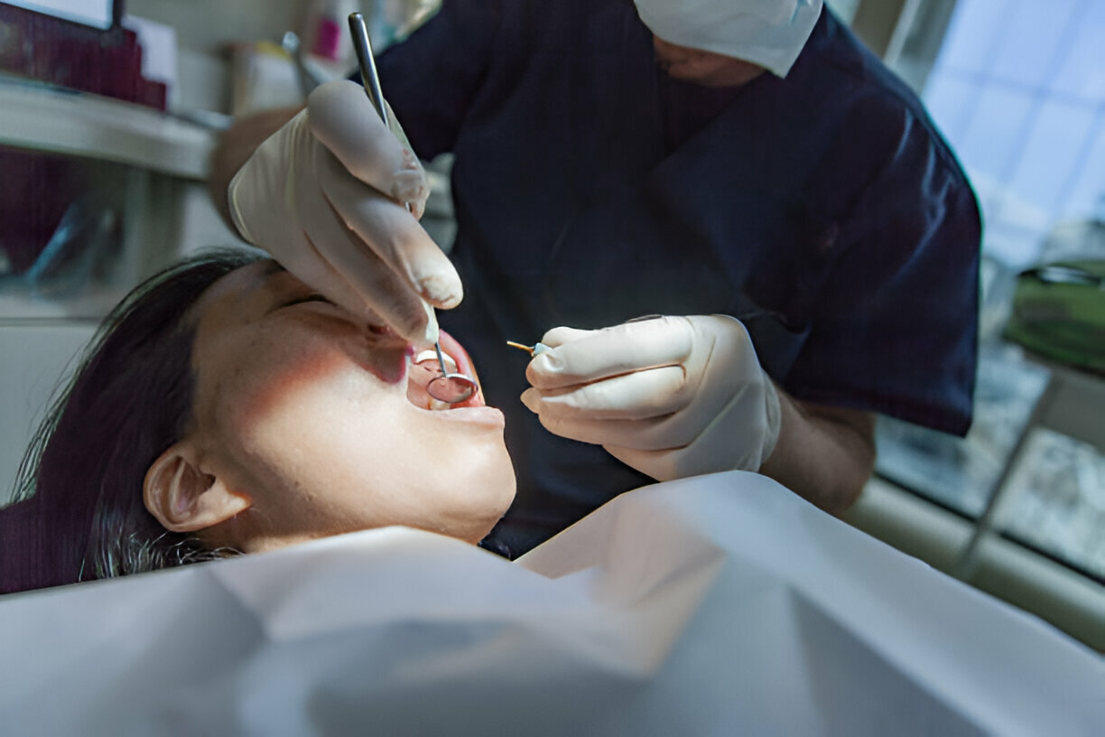 Teeth Extractions and Pain Management: Tips for a Smooth Recovery_2